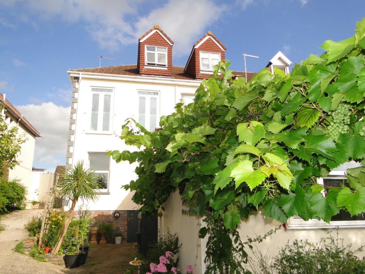 Rockleaze Guest house Filton